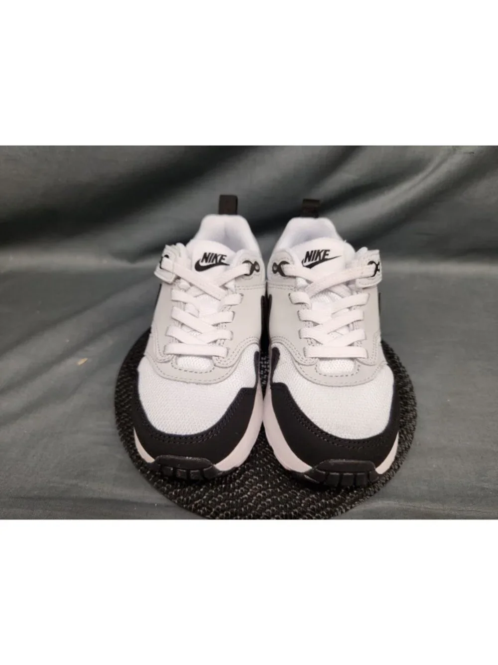 Nike Toddlers Air Max 1 Easyon (PS) Sneakers White/Gray Black Size 5 NEW IN BOX!